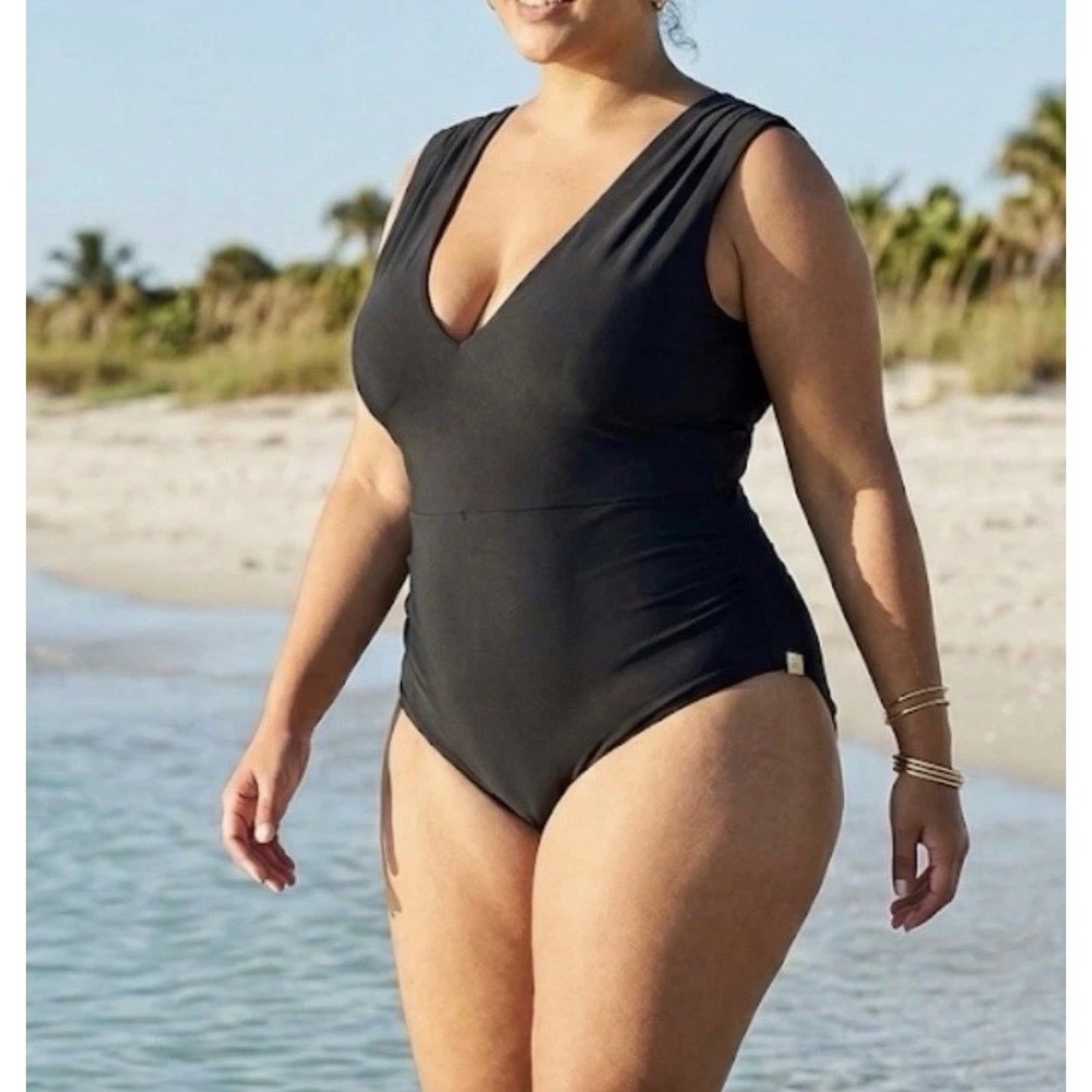 Summersalt The Breaker One Piece Swimsuit Size 16 Black V-Neck Pool Beach Resort - Picture 2 of 14